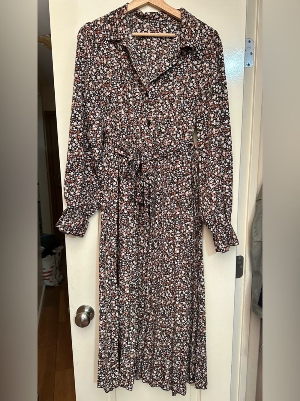 Floral Print Long Sleeve Maxi Dress with Tie Waist -